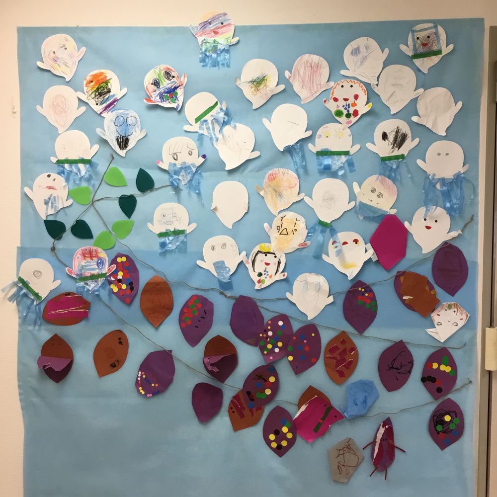 ハビー関内教室壁面10月